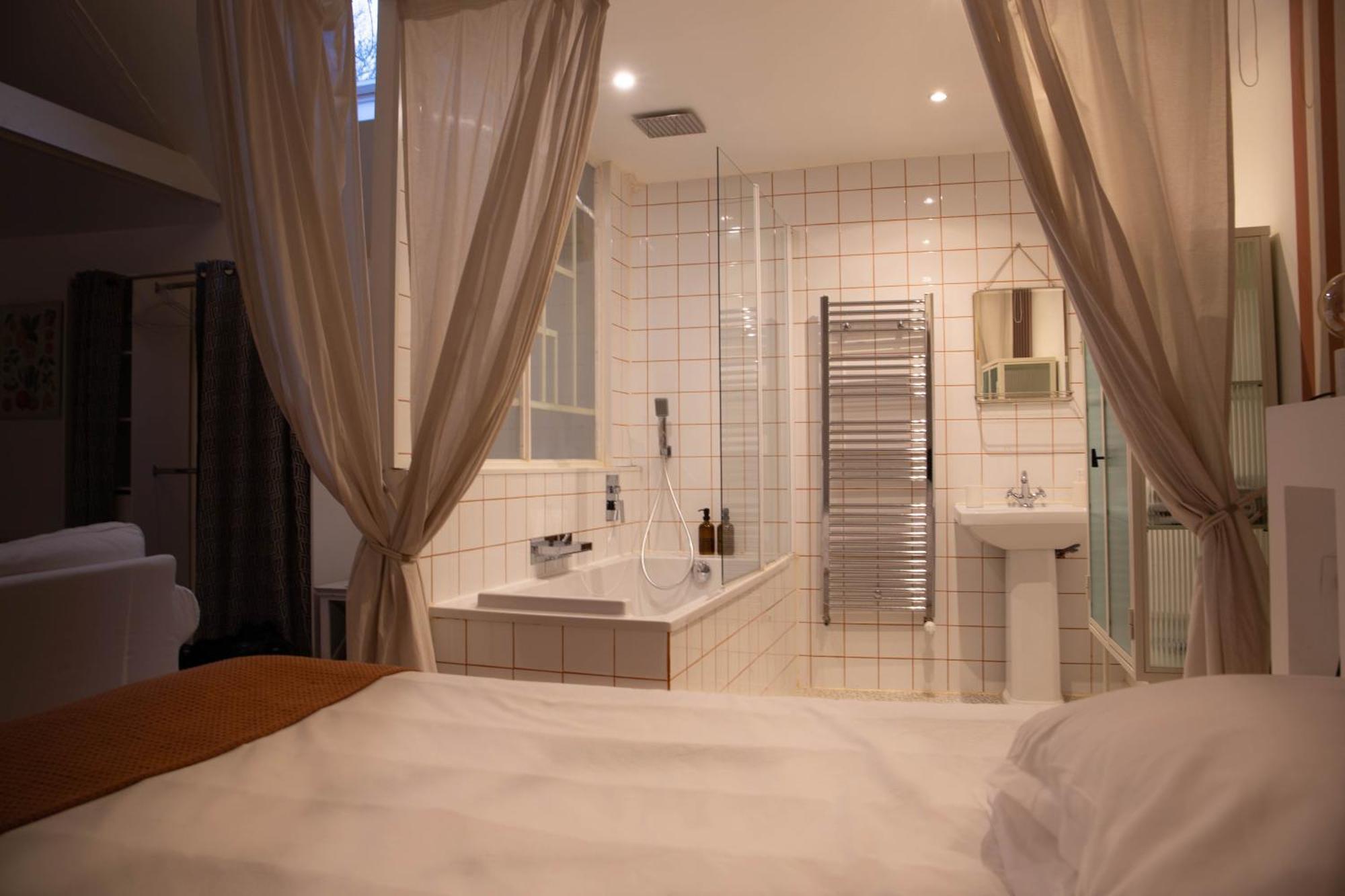 ランバル Artefact Bed & Breakfast 部屋 写真